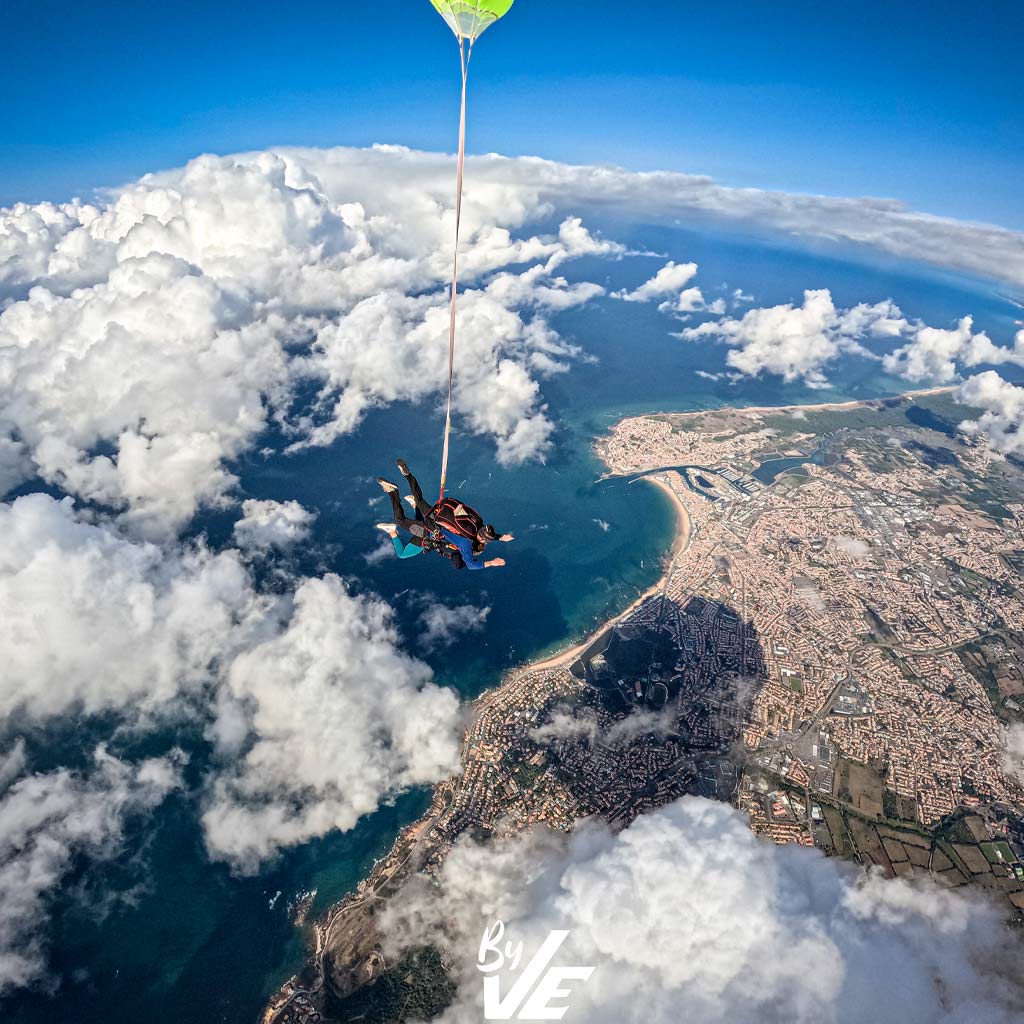 Photo prise par un cameraman lors d'un saut VIP